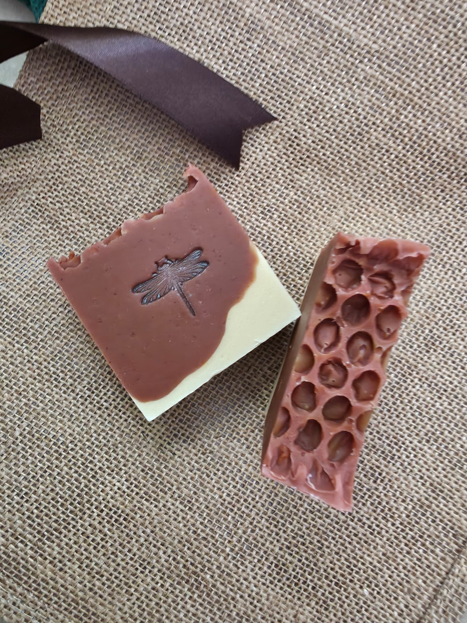 סבון מוצק טבעי כוורת