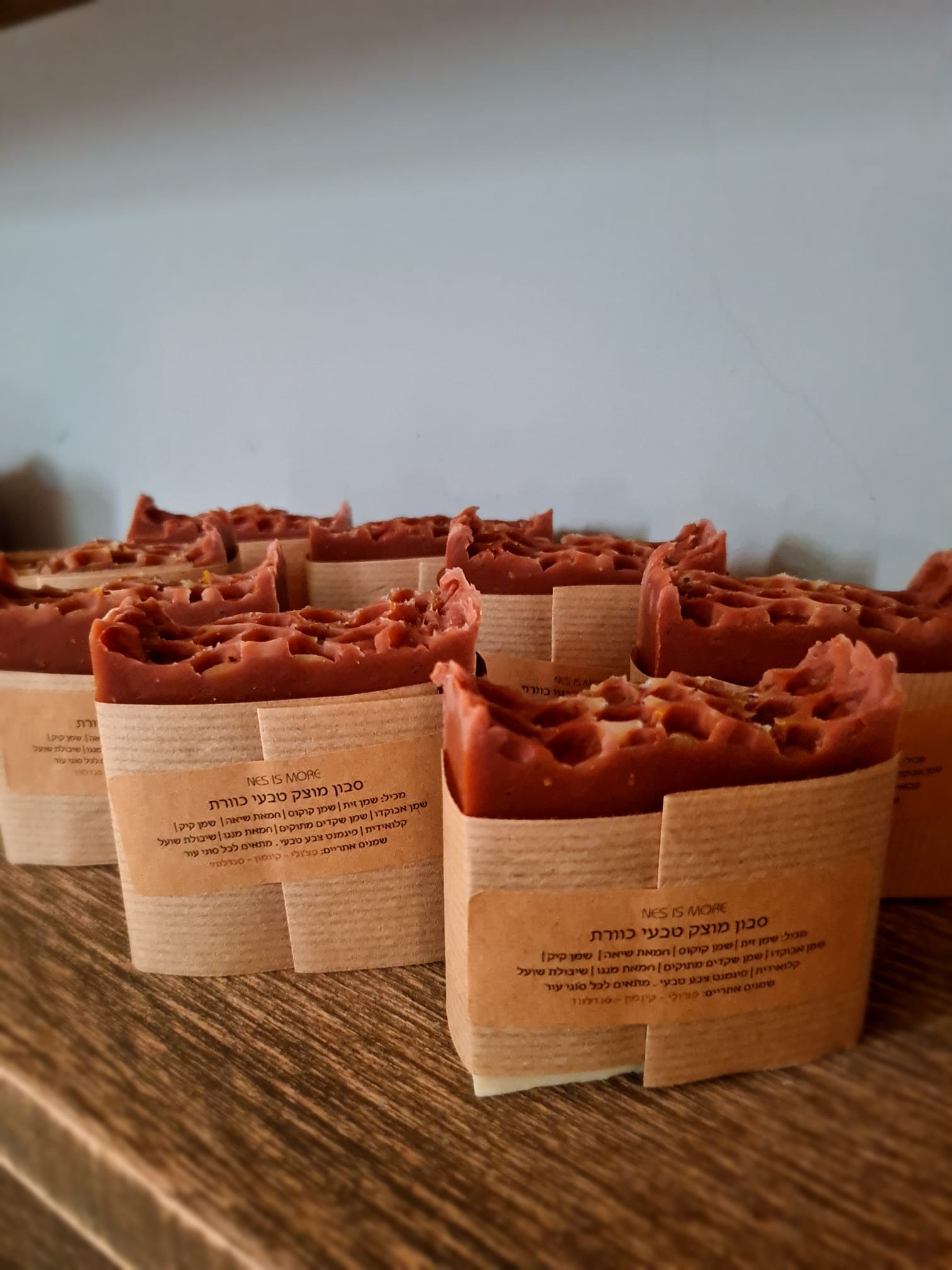 סבון מוצק טבעי כוורת